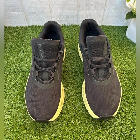 On Cloudmonster Men Black/Acacia size 12 preowned 